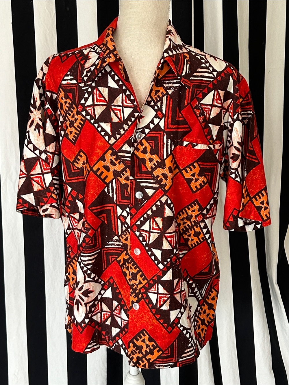 Vintage Hawaiian Short Sleeve Shirt